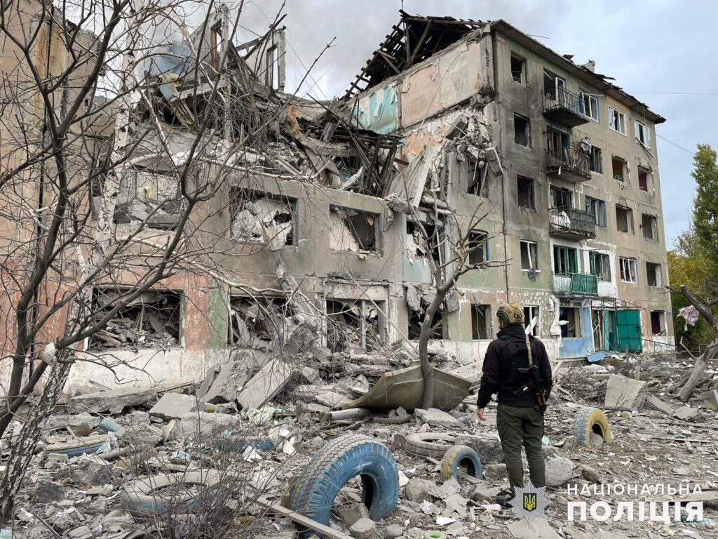 Росіяни здійснили понад 3 тисячі обстрілів Донеччини за минулу добу. Опубліковані фото пошкоджень