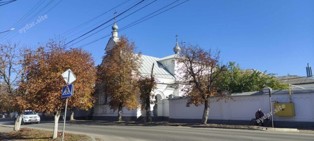 Місцеві жителі показали, як зараз виглядає окупований Старобільськ