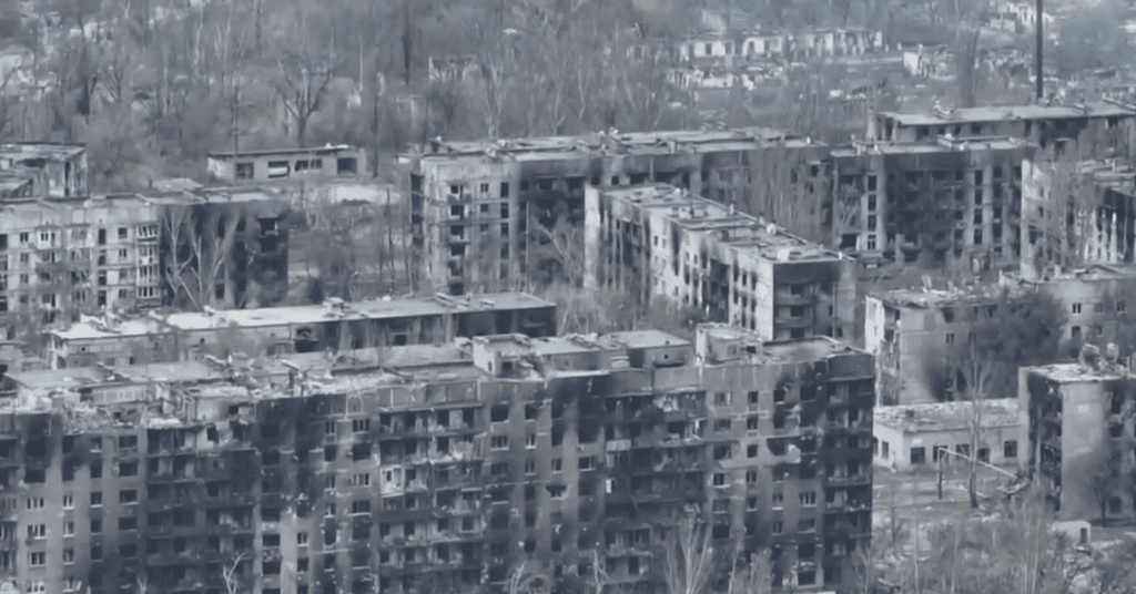 В МВС показали, як виглядає Торецьк, який зараз атакує Росія