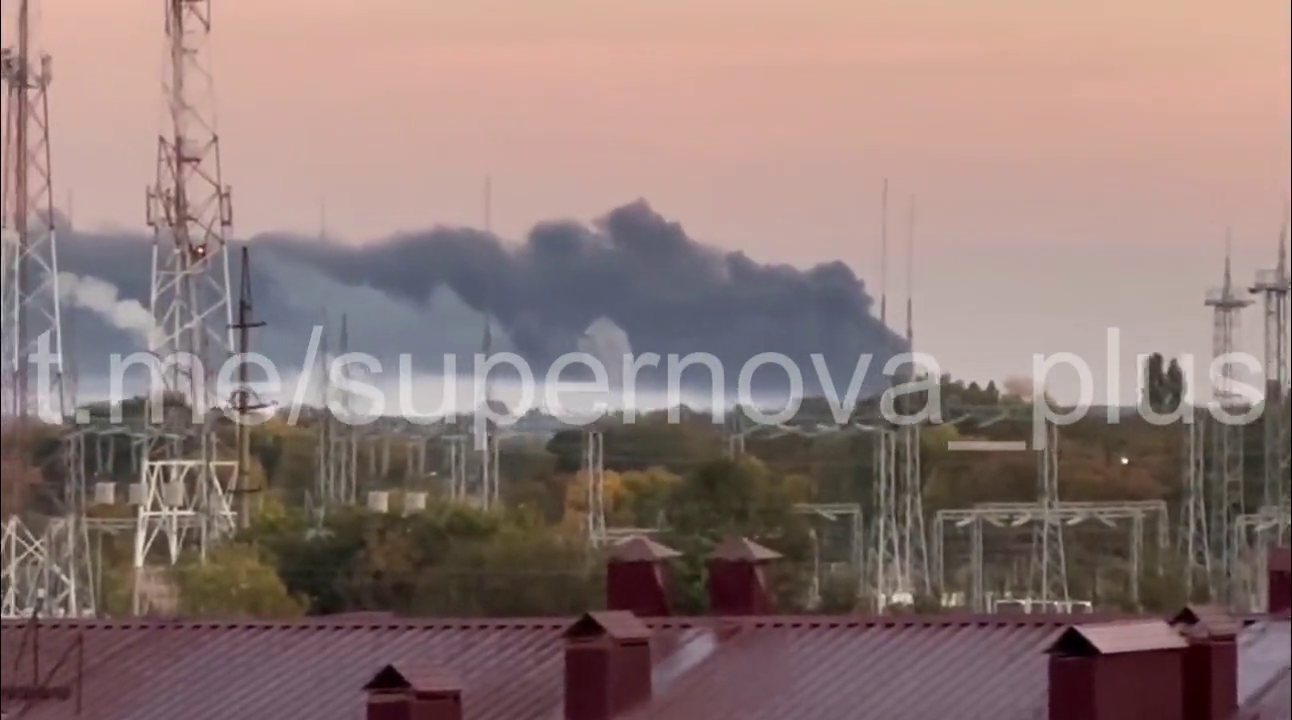 Вночі безпілотники атакували військовий аеродром “Ханська” в Республіці Адигея. Опубліковані відео