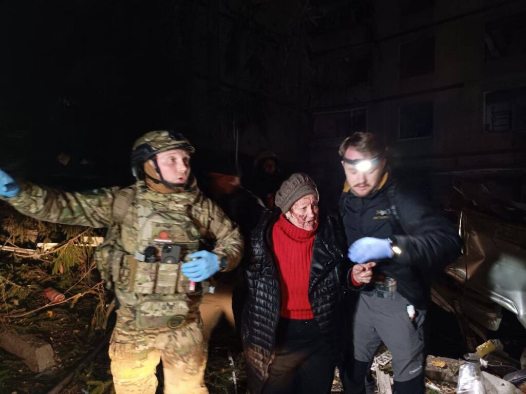 Удар КАБом по багатоповерхівці в Харкові. Опубліковані фотографії з місця влучання (Оновлено)