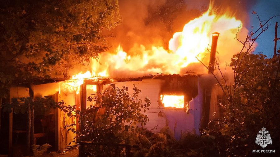 На окупованій Луганщині за добу сталося п’ять пожеж, у Старобільську вогонь знищив будівлю