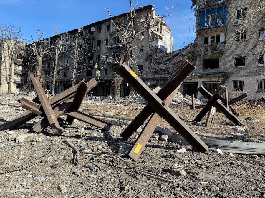 Окупанти показали фото зруйнованої Авдіївки та закликали росіян давати гроші на відновлення міста