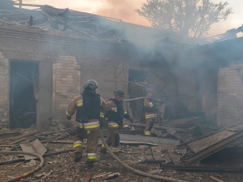 Внаслідок обстрілу Олексієво-Дружківки на Донеччині загинули двоє молодих чоловіків та ще один поранений