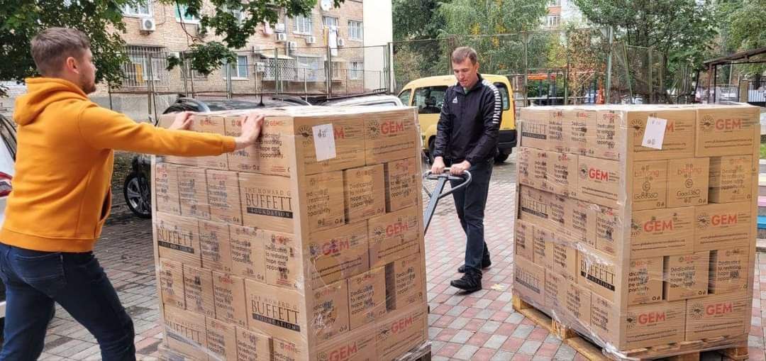 У Києві розпочинається видача продуктових наборів для переселенців у хабі Гірської громади