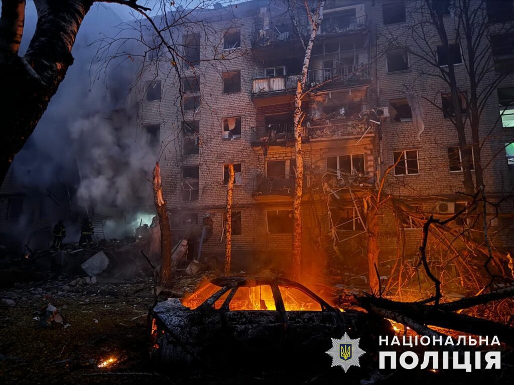 За минулу добу на Донеччині росіяни вбили двох людей та шістьох поранили. Поліцейські розповіли про наслідки ударів