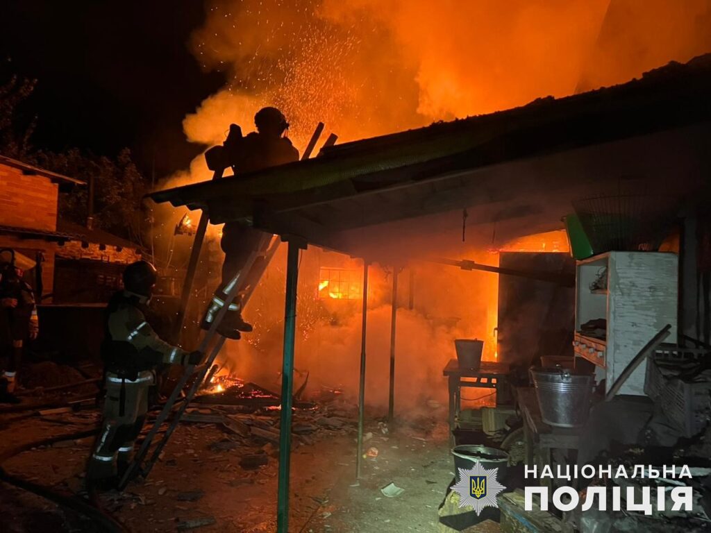 За минулу добу на Донеччині росіяни вбили двох людей та шістьох поранили. Поліцейські розповіли про наслідки ударів