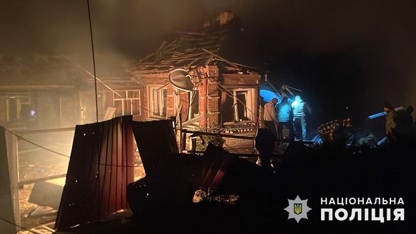 Дві людини загинули та дві поранені. Поліцейські розповіли про наслідки обстрілів Донеччини та показали фото