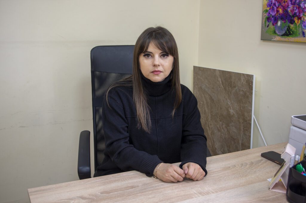 З динозаврами за парканом: як живе «Шелтер переселенців Луганщини» у Дніпрі