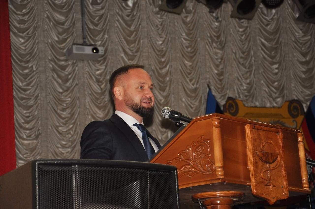У Луганську призначили нового “ректора” медичного вишу. Він росіянин