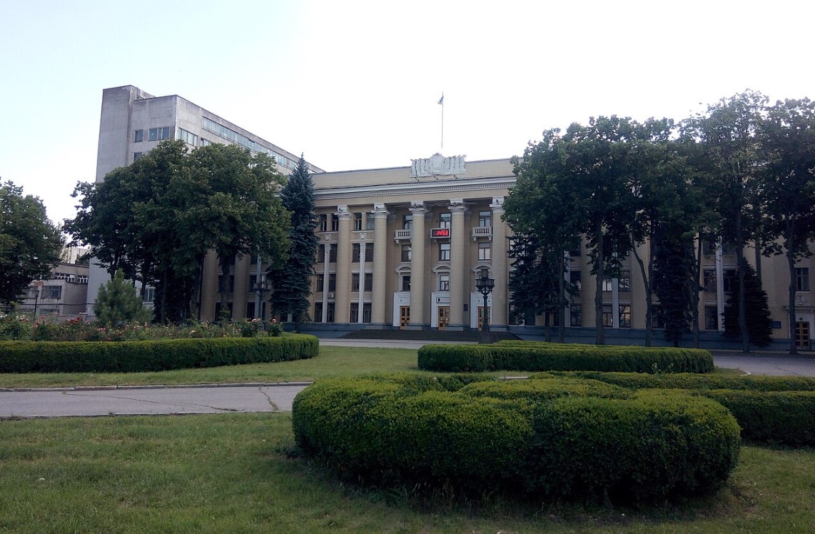 З’явилися супутникові знімки наслідків удару по Дніпру. Росіян вони засмутили