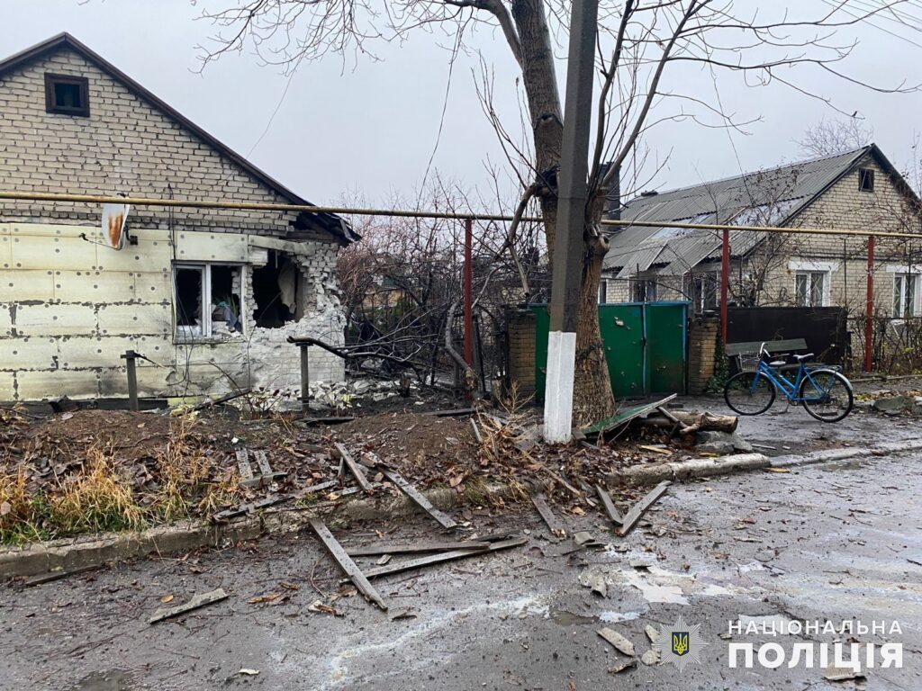 Протягом минулої доби окупанти атакували Донецьку область та поранили чотирьої мирних жителів