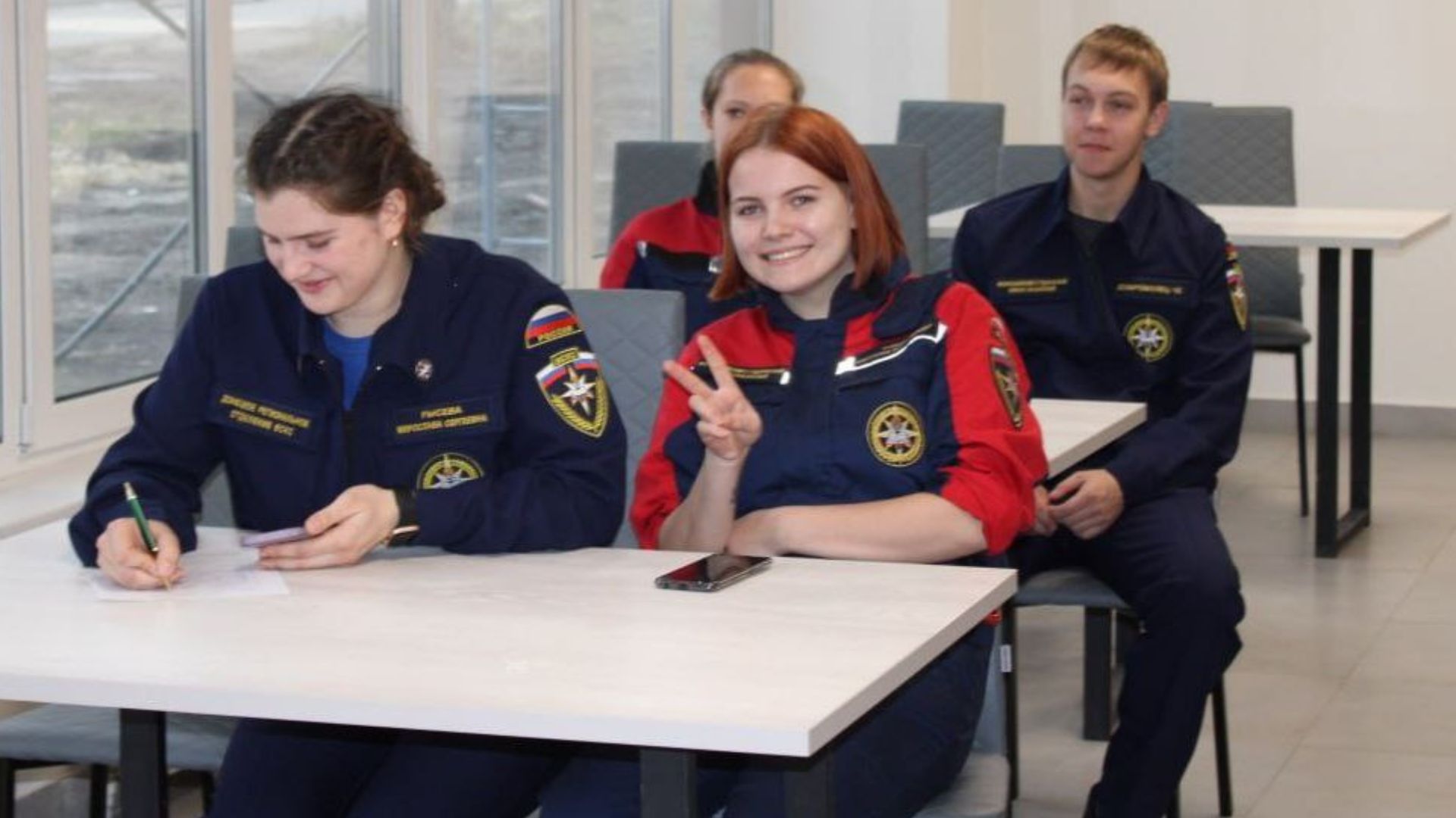 Рятувати Анапу від розливу нафти відправляють студентів з Маріуполя