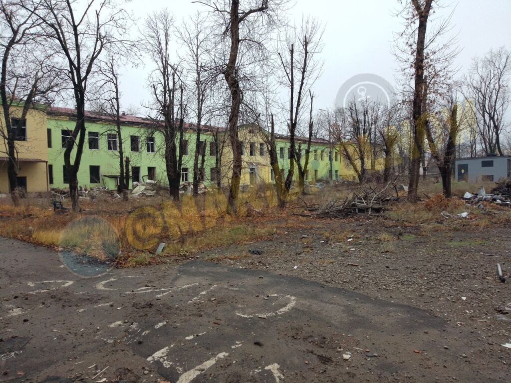У мережі показали, як зараз виглядає знищений російським авіаударом пологовий будинок в окупованому Маріуполі