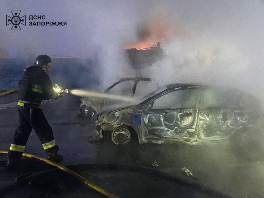 У Запоріжжі показали фото наслідків російського удару. Відомо про 9 загиблих