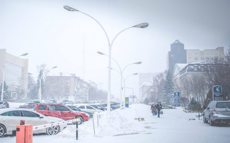 Коли наші танки в’їдуть в Москву: як у Луганську в 2009 році Захар Май виступав