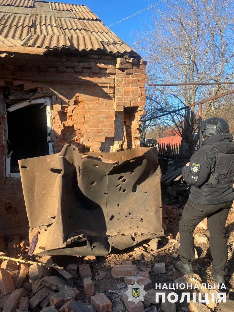 Семеро мирних жителів були поранені внаслідок російських атак по Донеччині, – поліція