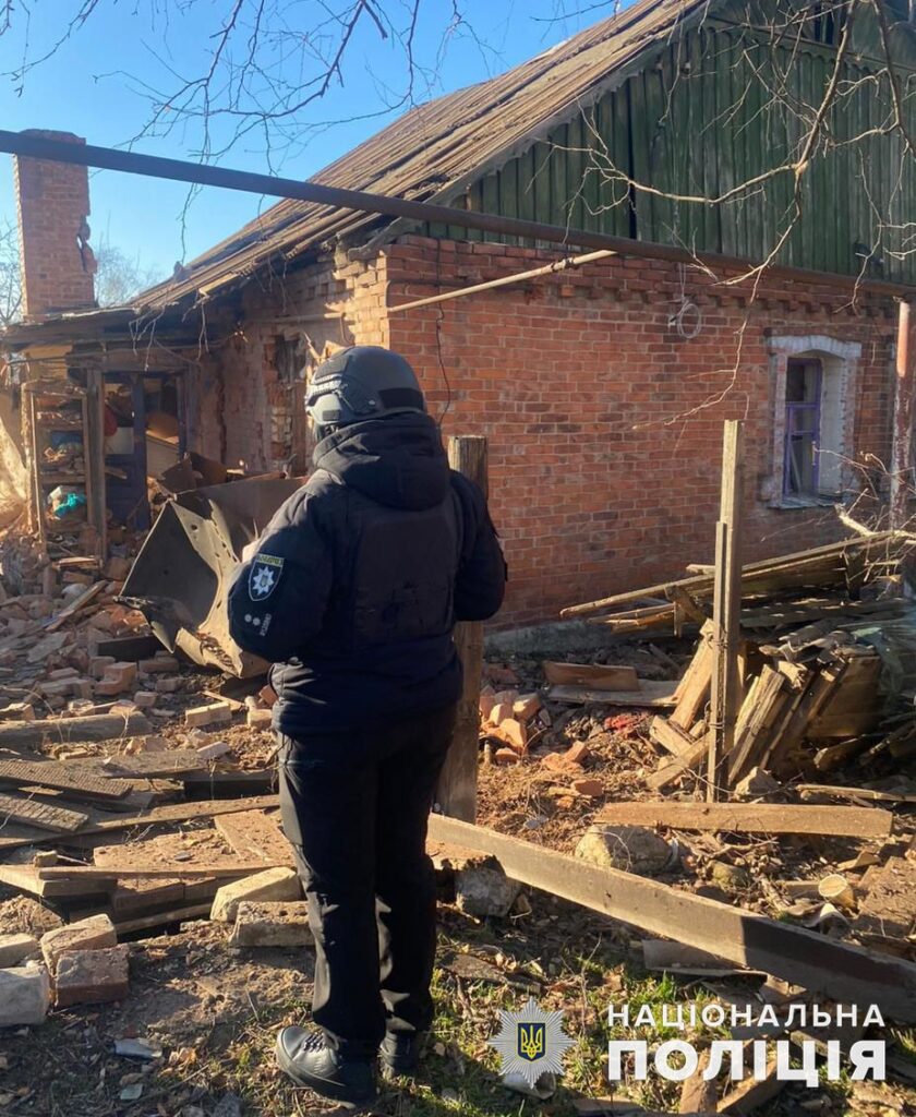 Семеро мирних жителів були поранені внаслідок російських атак по Донеччині, – поліція