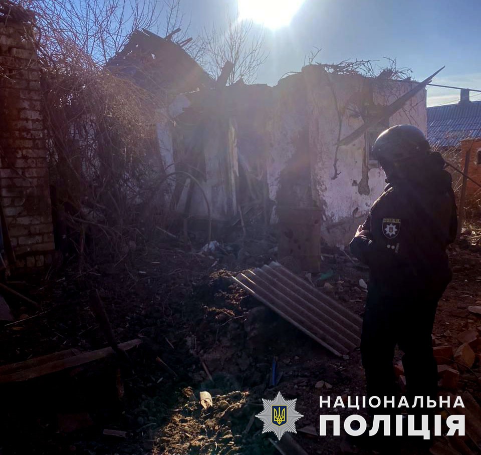 Семеро мирних жителів були поранені внаслідок російських атак по Донеччині, – поліція