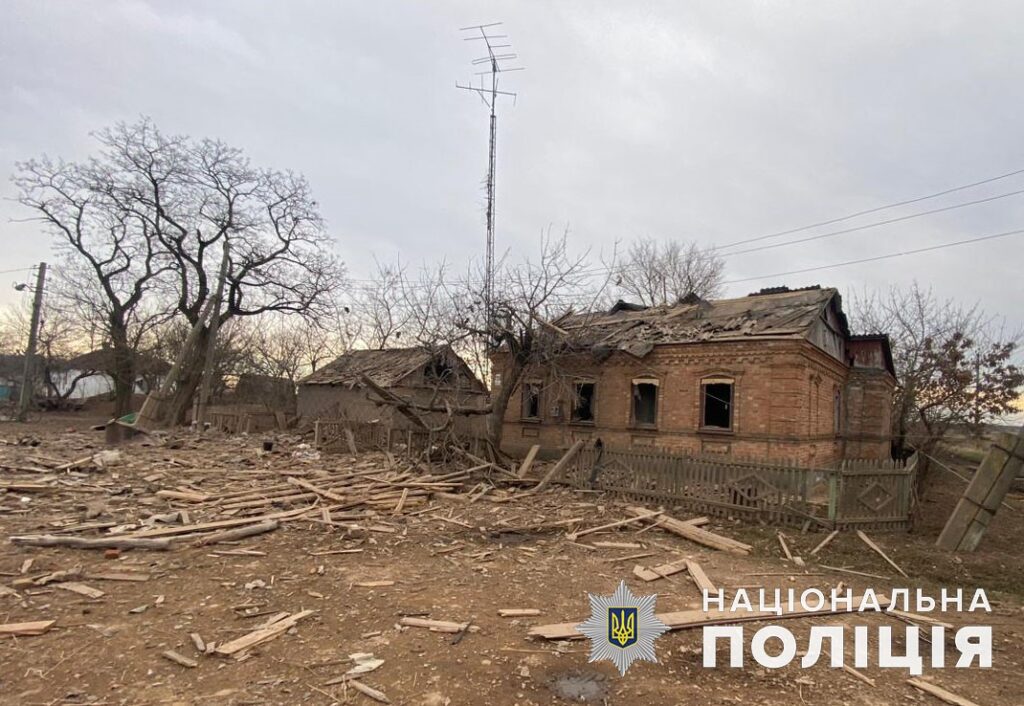 За минулу добу росіяни обстріляли 10 населених пунктів Донеччини