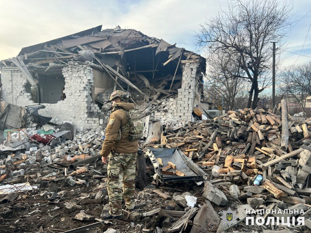 За минулу добу росіяни обстріляли 10 населених пунктів Донеччини