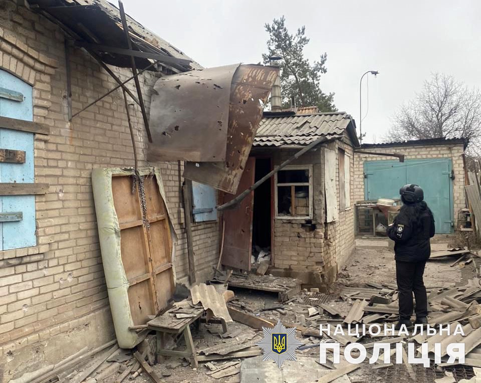 Внаслідок атаки росіян по Покровську загинула жінка. Поліцейські розповіли про обстріли Донеччини за минулу добу