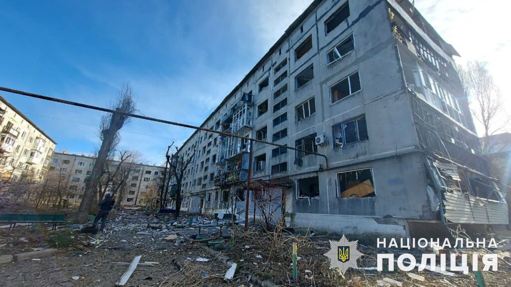 За минулу добу окупанти обстріляли 12 населених пунктів на Донеччині