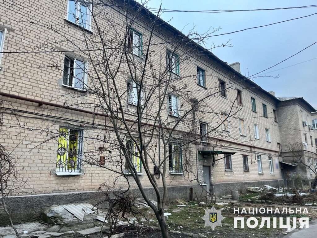 За минулу добу окупанти атакували 12 населених пунктів Донеччини: загинула людина