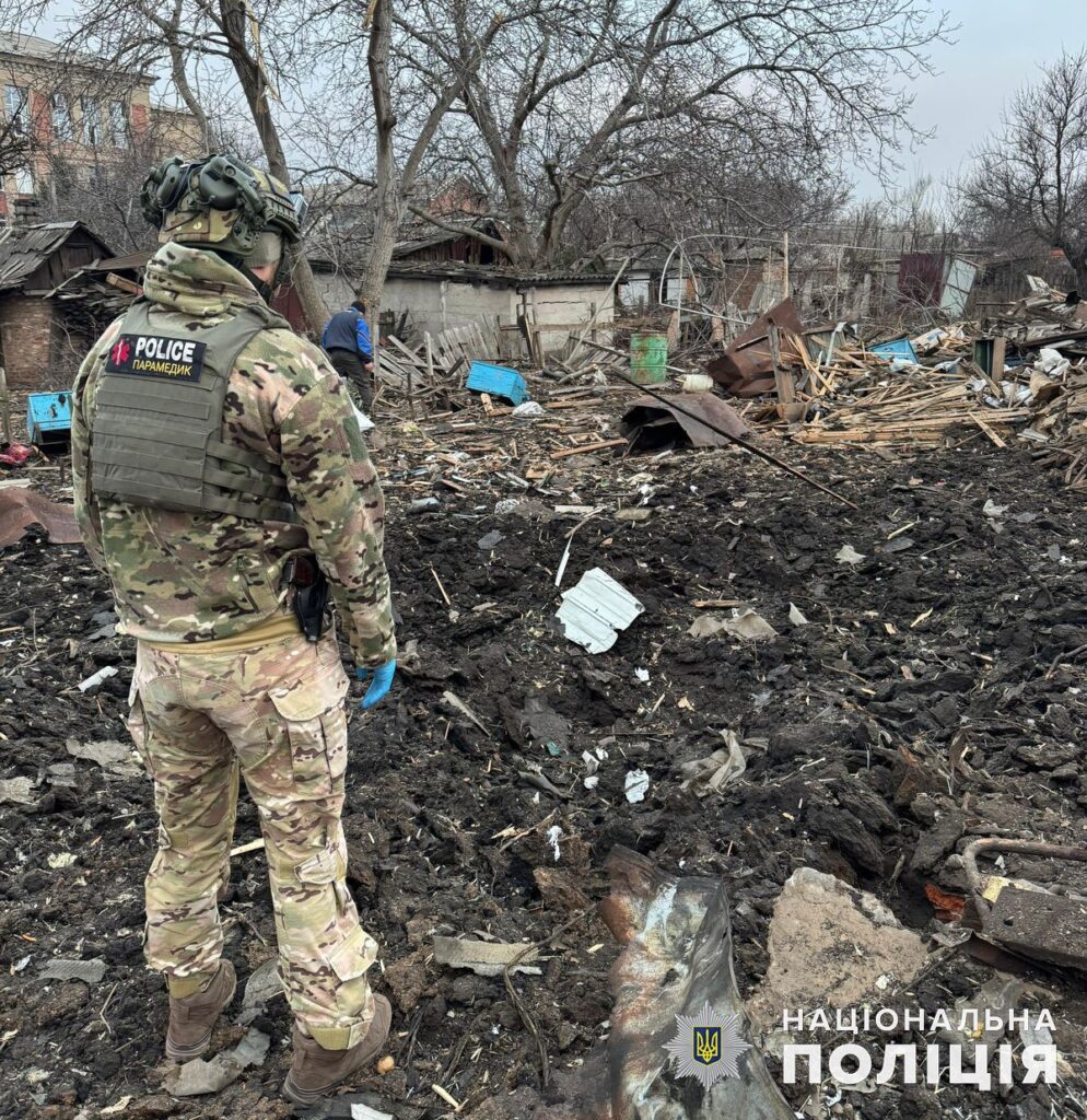 Внаслідок атаки росіян по Покровську загинула жінка. Поліцейські розповіли про обстріли Донеччини за минулу добу