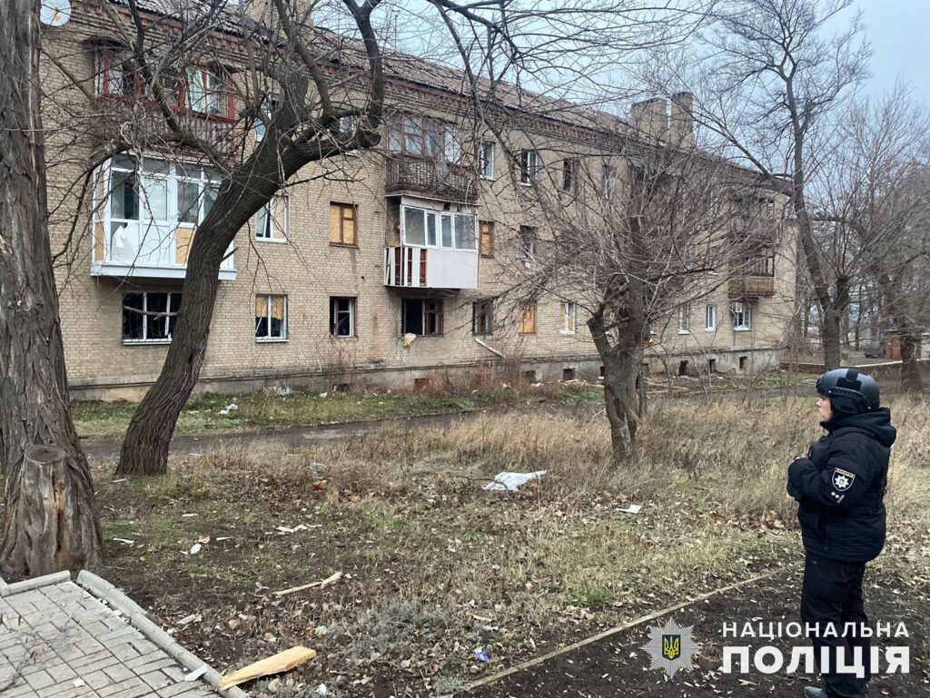 Внаслідок атаки росіян по Покровську загинула жінка. Поліцейські розповіли про обстріли Донеччини за минулу добу