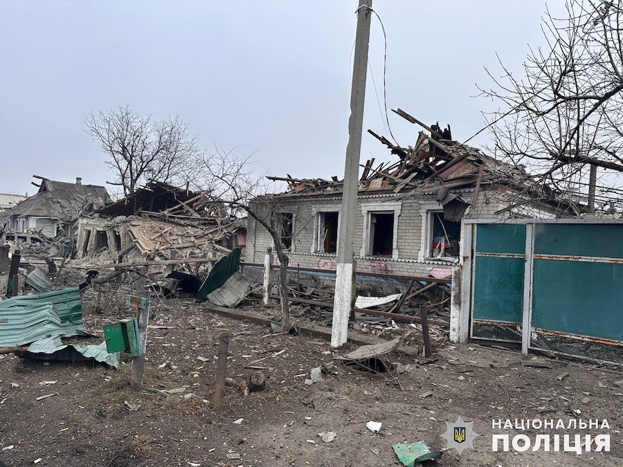 У поліції показали наслідки вчорашніх російських обстрілів Донеччини, жертвами яких стали п’ятеро людей