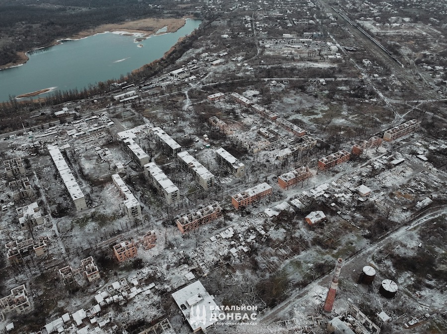 Не видно жодного вцілілого будинку. Опубліковано свіжі фотографії з Часового Яру