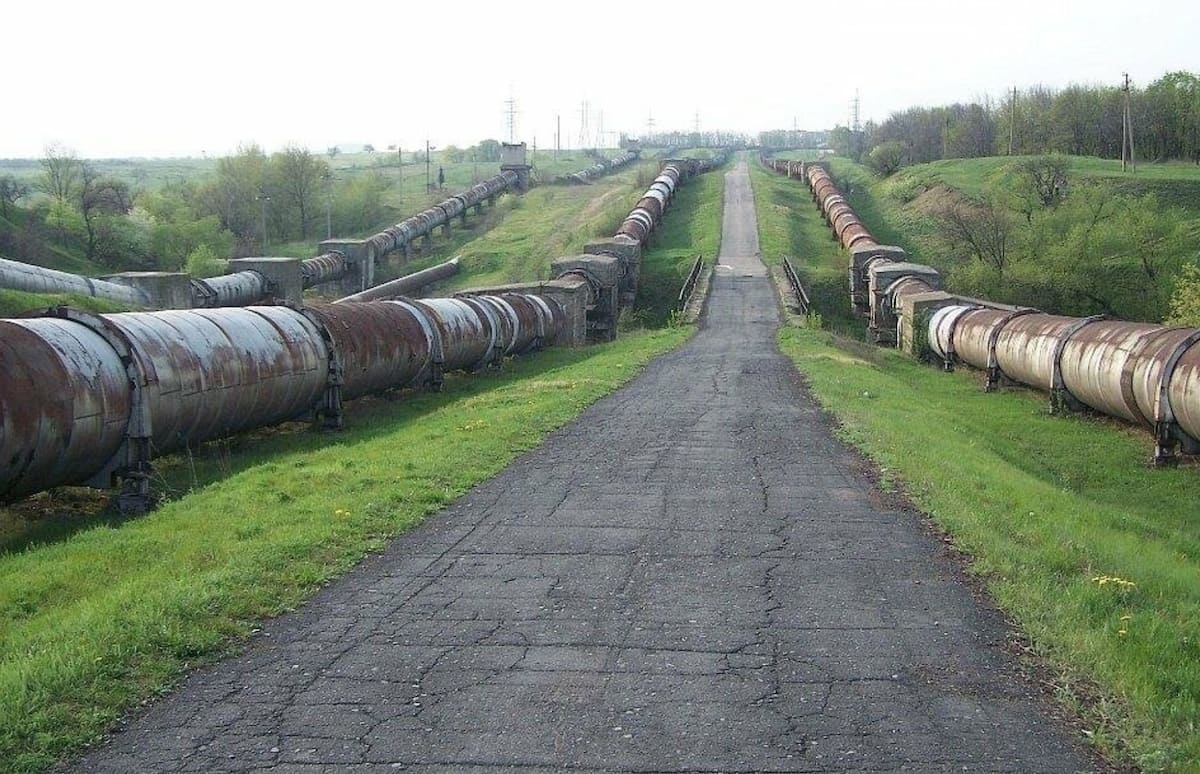 Заважали пересуванню техніки: окупанти підірвали труби каналу Сіверський Донець — Донбас біля Часового Яру