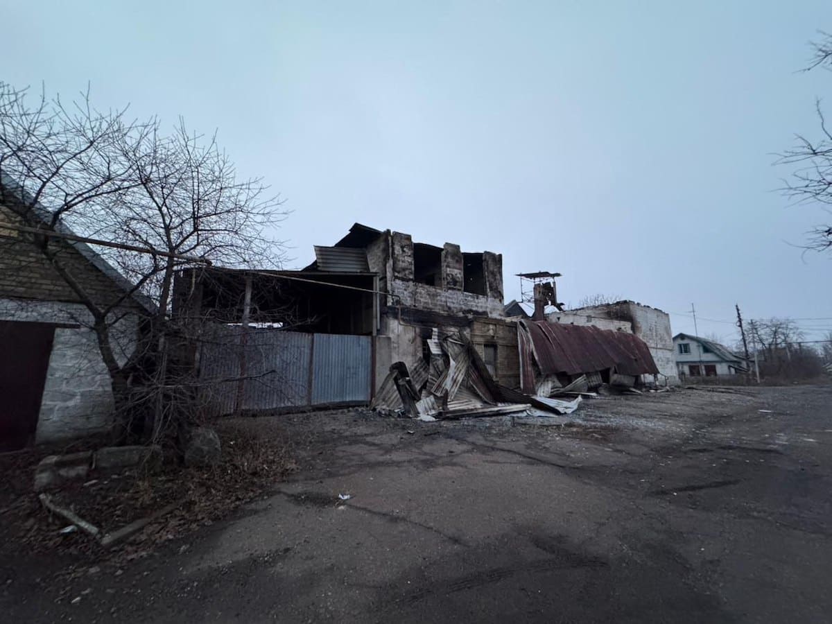 Вдарили артилерією та FPV-дроном: за добу окупанти двічі обстріляли Покровську громаду