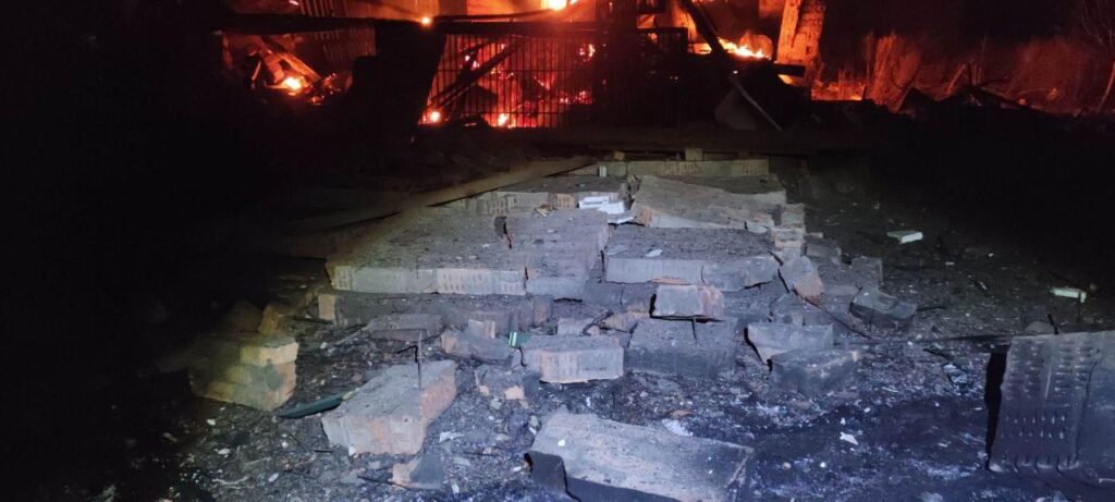 Вночі був нанесений удар по місцю дислокації ЗС РФ у Токмаку. Щонайменше один окупант загинув
