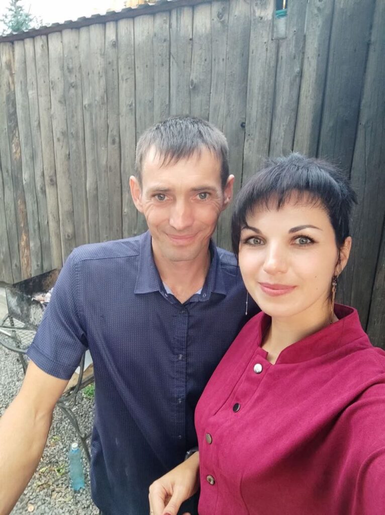 З Очеретяного в Стусики. Як переселенка підтримує дітей і чому патронатна вихователька має розлучитися з ними