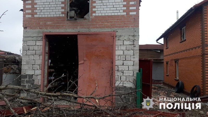Росіяни обстріляли 12 населених пунктів Донеччини: є загиблий і двоє поранених