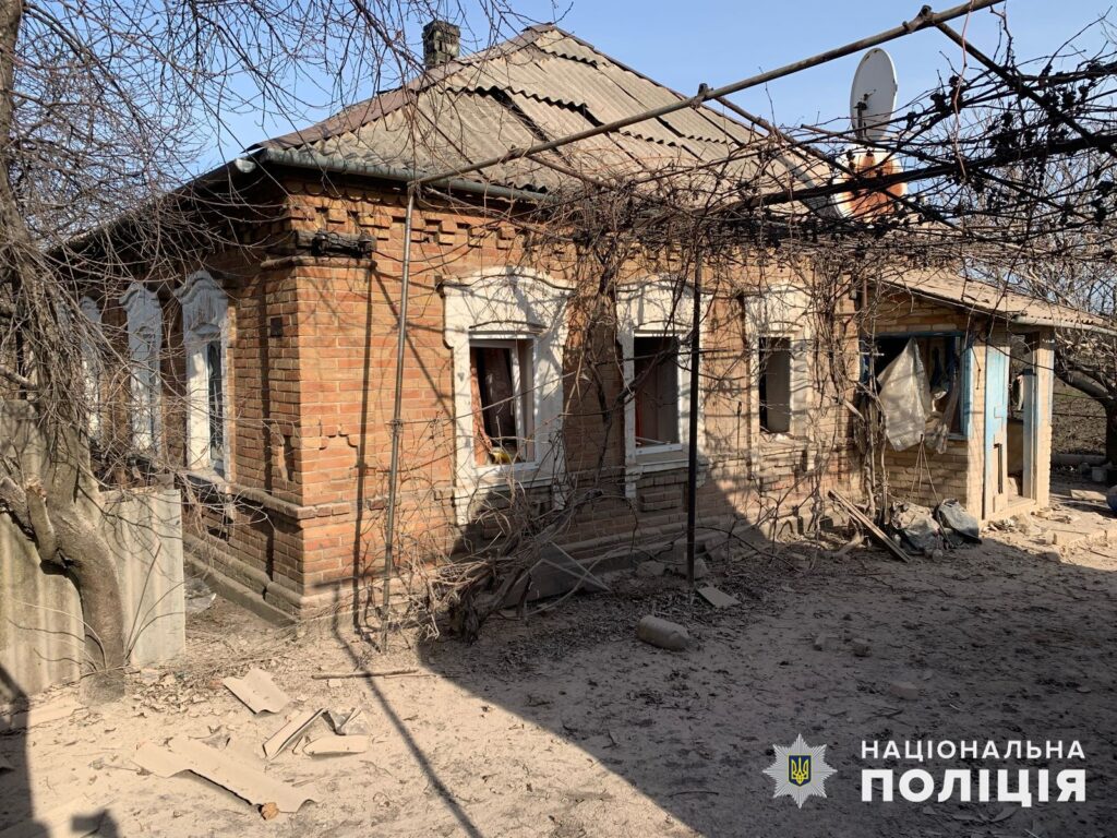 Поліцейські показали наслідки обстрілів Донеччини