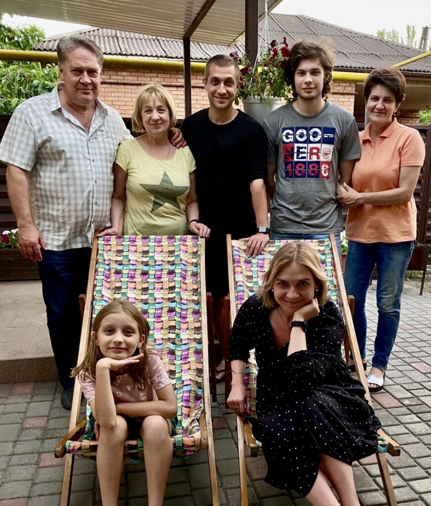 Три роки повномасштабної: даних щодо загиблих та зниклих безвісти маріупольців досі немає