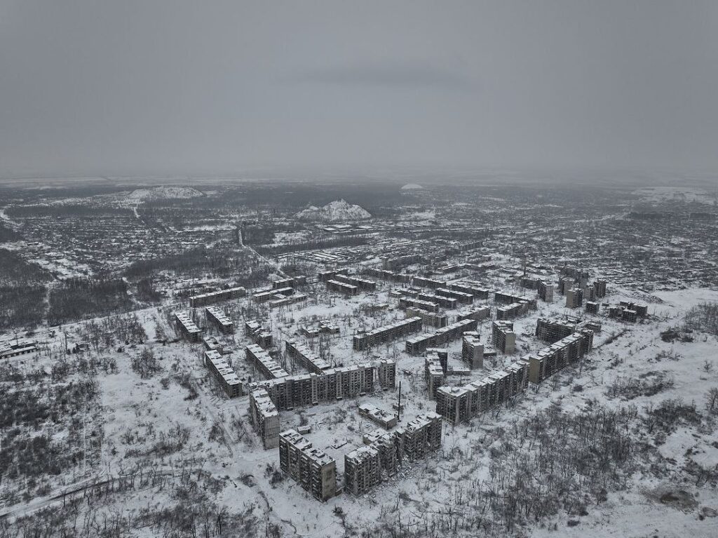 “Звільнення” по-російські. Зруйнований Торецьк показали з висоти пташиного польоту