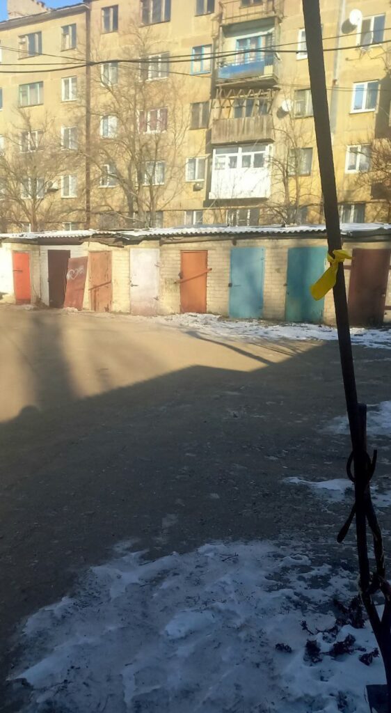 Партизани показали українські символи у Донецьку, Жданівці та Макіївці