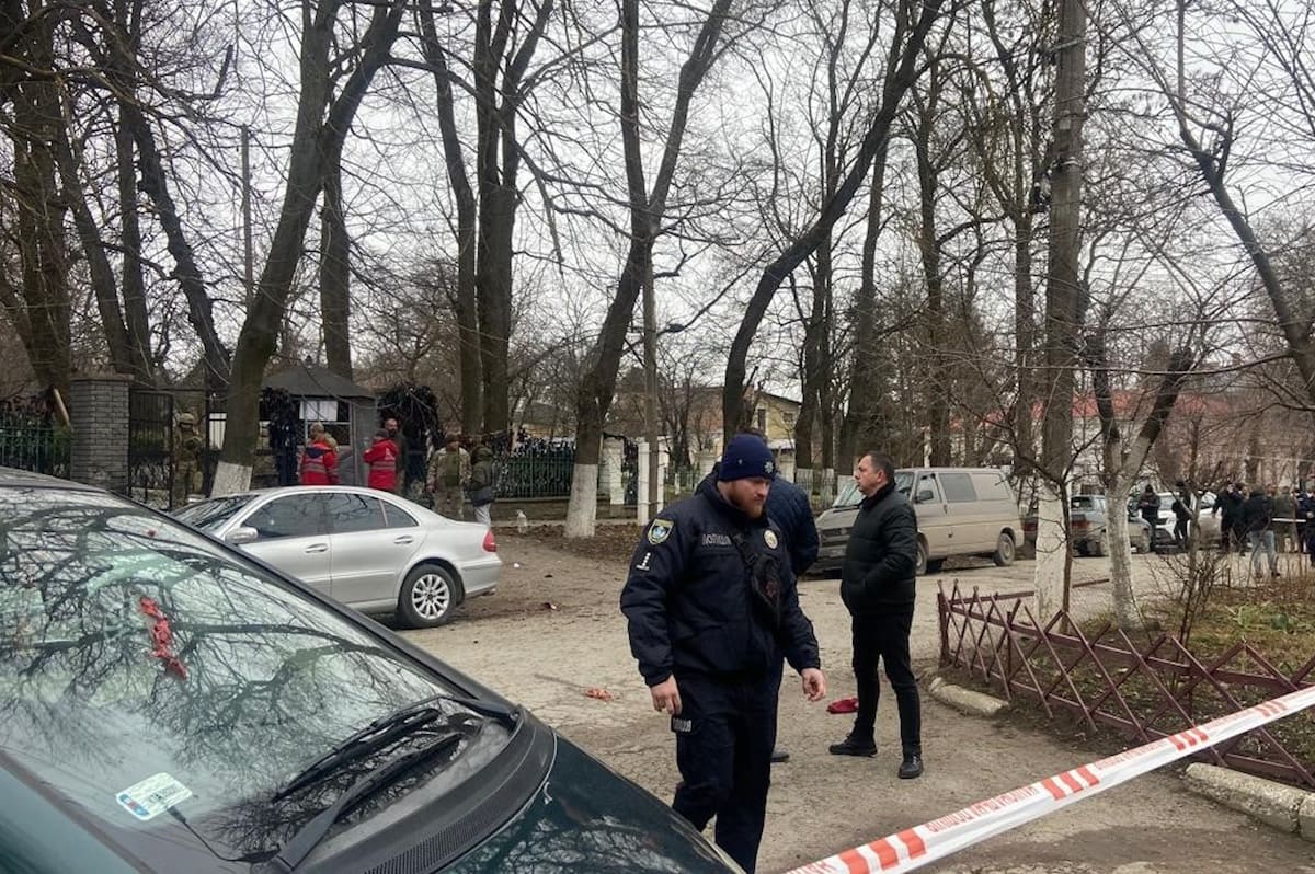 Затримано організаторів вибуху в ТЦК Кам’янця-Подільського. У поліції розповіли подробиці