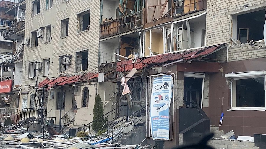 У мережі показали нові фотографії зі зруйнованого росіянами Покровська