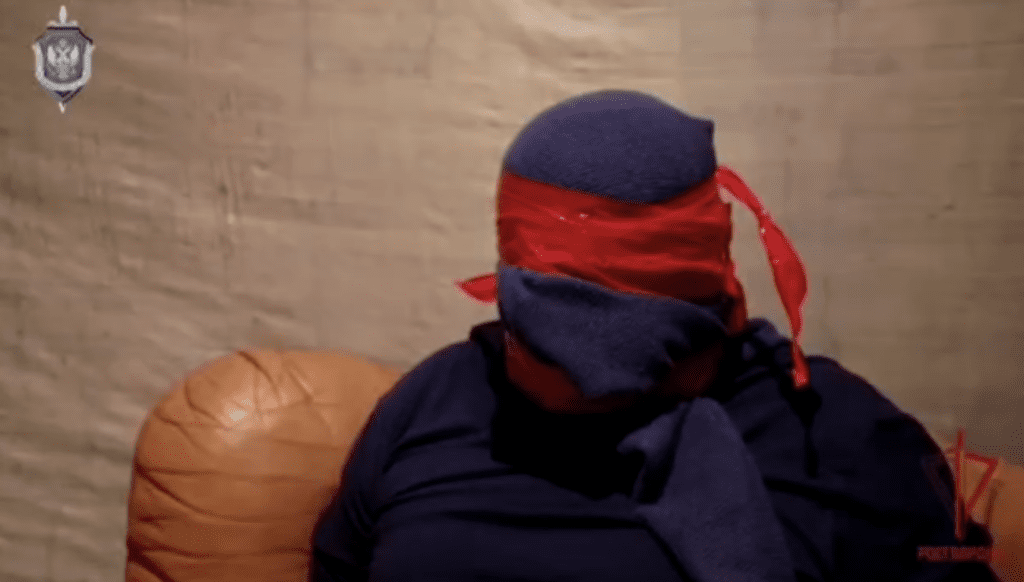 Витягли прямо з ліжка. На окупованій Луганщині жителя Білокуракинського району звинуватили у “шпигунстві”