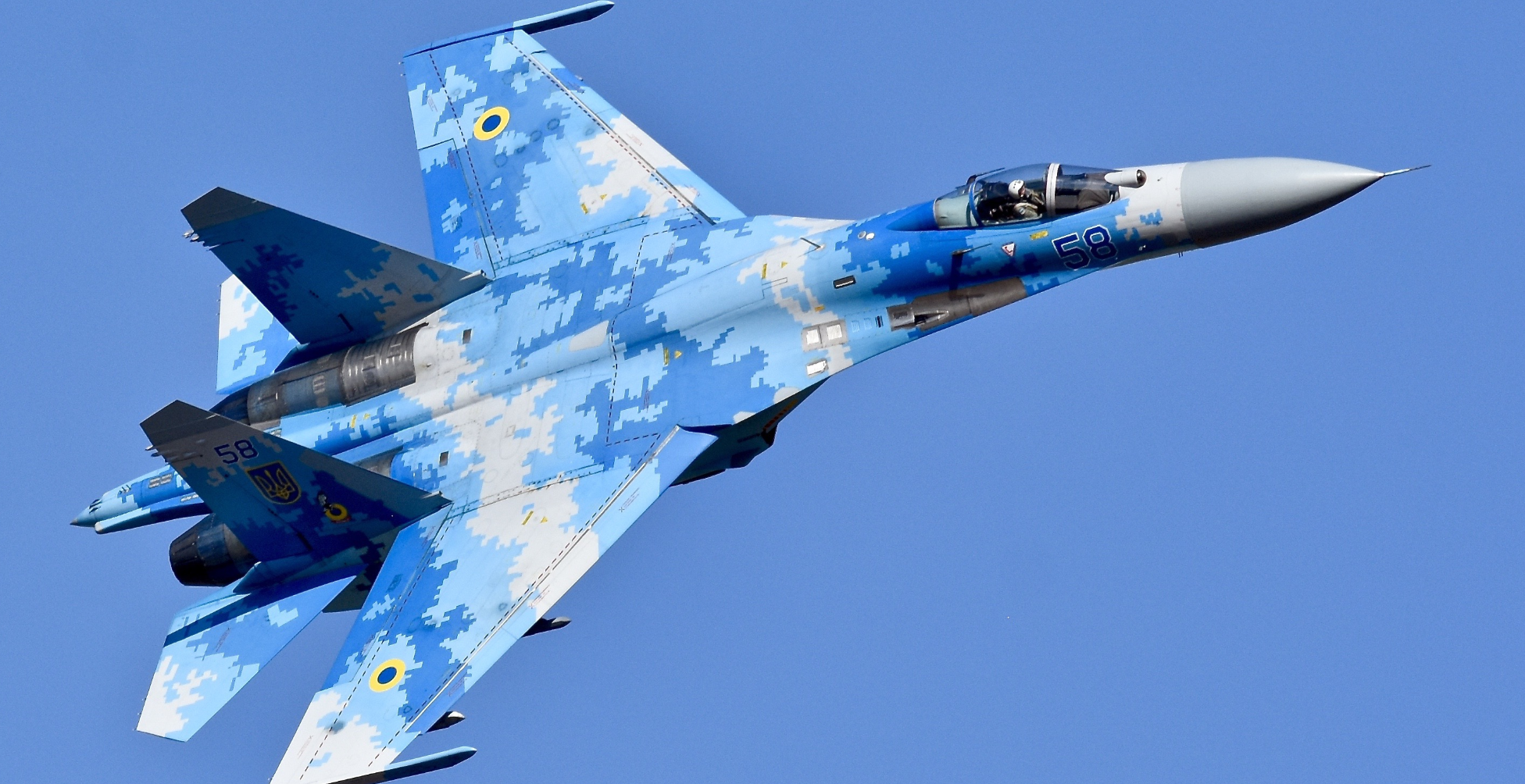 Українські повітряні сили втратили винищувач Су-27 &mdash; пілот встиг катапультуватися