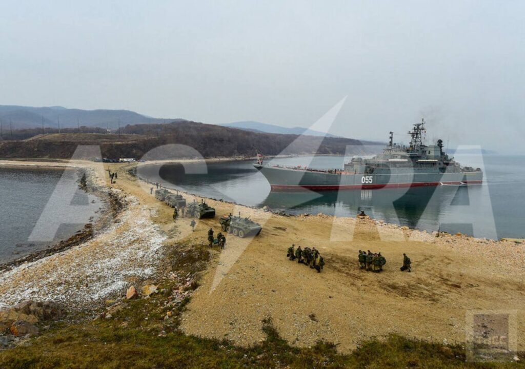 ГУР України вдарило по базі морпіхів РФ у Владивостоці: вибухи знищили техніку та особовий склад