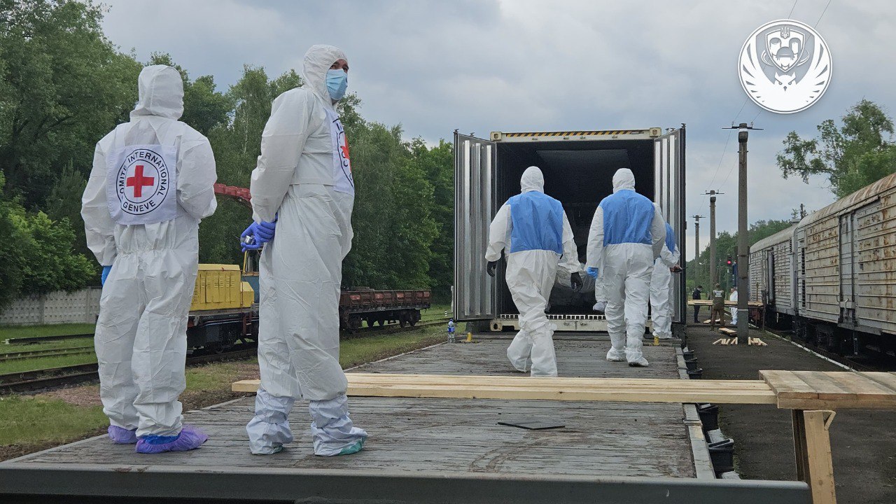 Україна повернула 1200 своїх загиблих військових