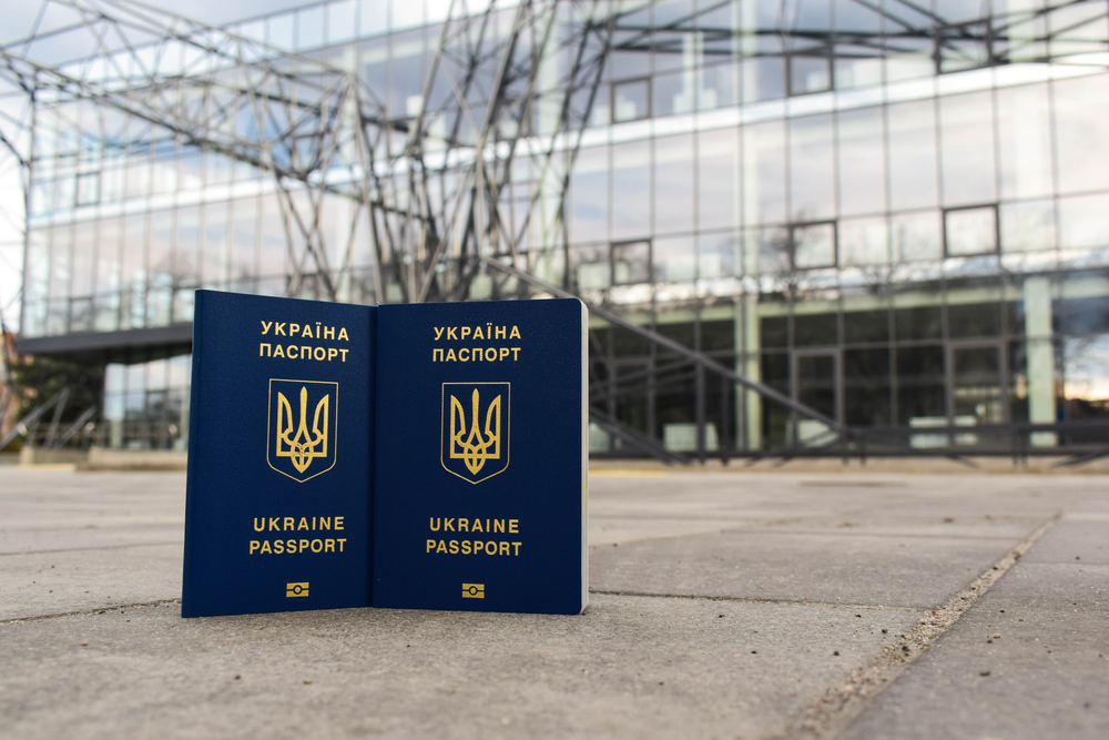 Правозахисники просять Зеленського ветувати закон про множинне громадянство