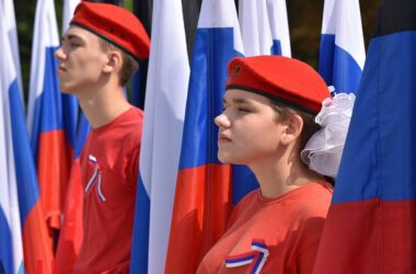 Понад 43 тисячі дітей з окупованих територій входять до складу “Юнармїї”. Найбільше — у Криму та Севастополі