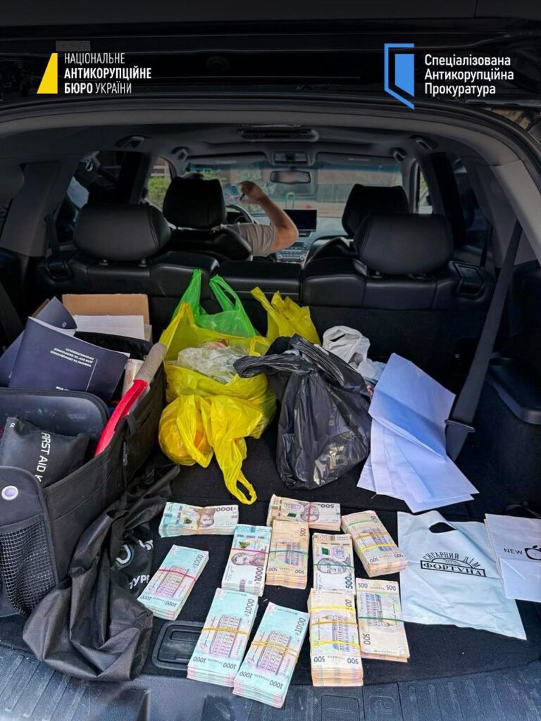 Викрито корупційну схему із закупівлею дронів і систем РЕБ: затримано високопосадовців, повʼязаних з Луганщиною